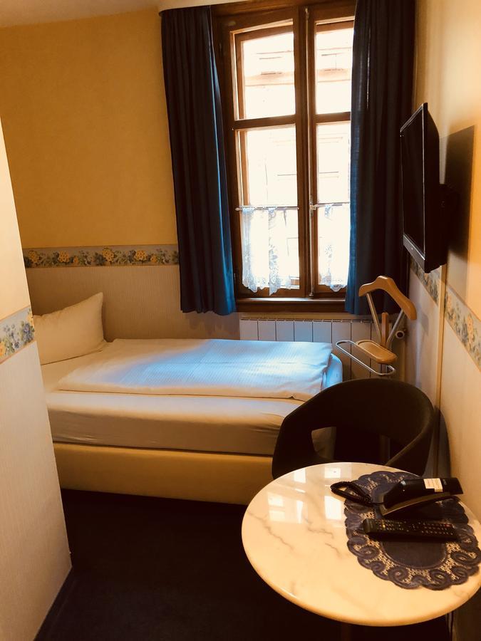 Zum Fehmelbauer Hotel Karlstadt Luaran gambar