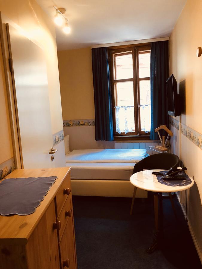 Zum Fehmelbauer Hotel Karlstadt Luaran gambar